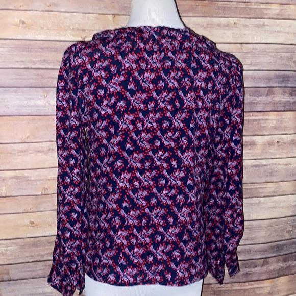 🎈Sale🎈NWOT Loft Ruffle Detailed V-Neck Blouse - Picture 8 of 10